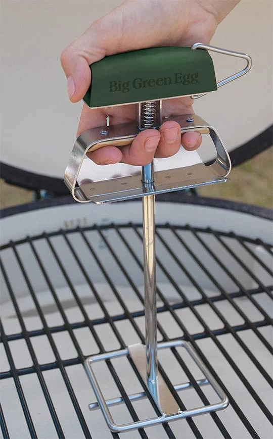 Big Green Egg Grid Lifter 3 Big Green Egg Grid Lifter - Afbeelding 3