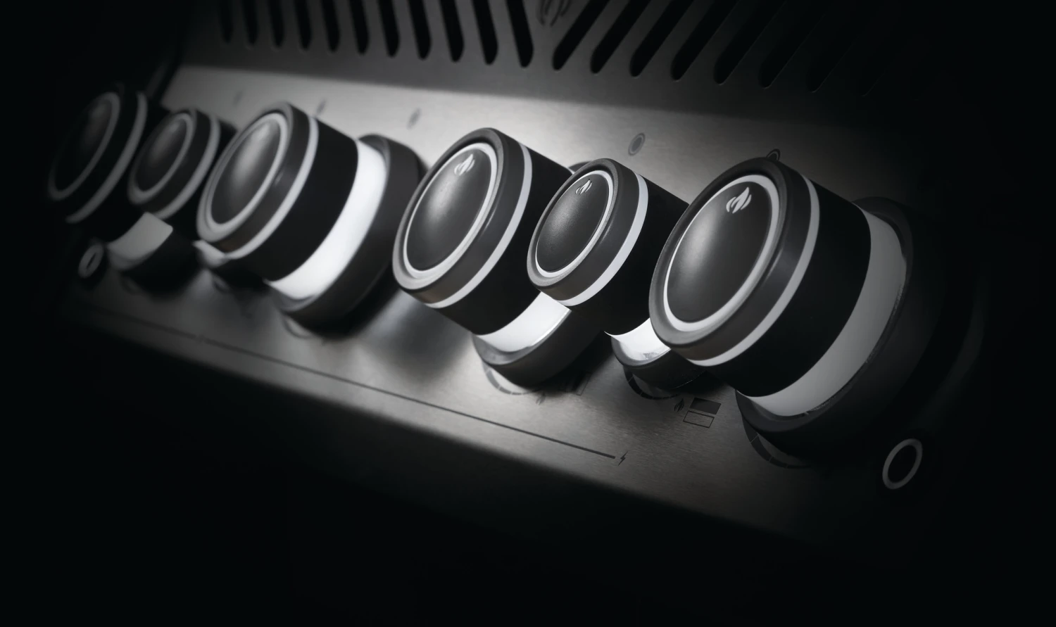 Napoleon Rogue SE525RSIB-1 Gasbarbecue 6 Napoleon Rogue SE525RSIB-1 Gasbarbecue - Afbeelding 6